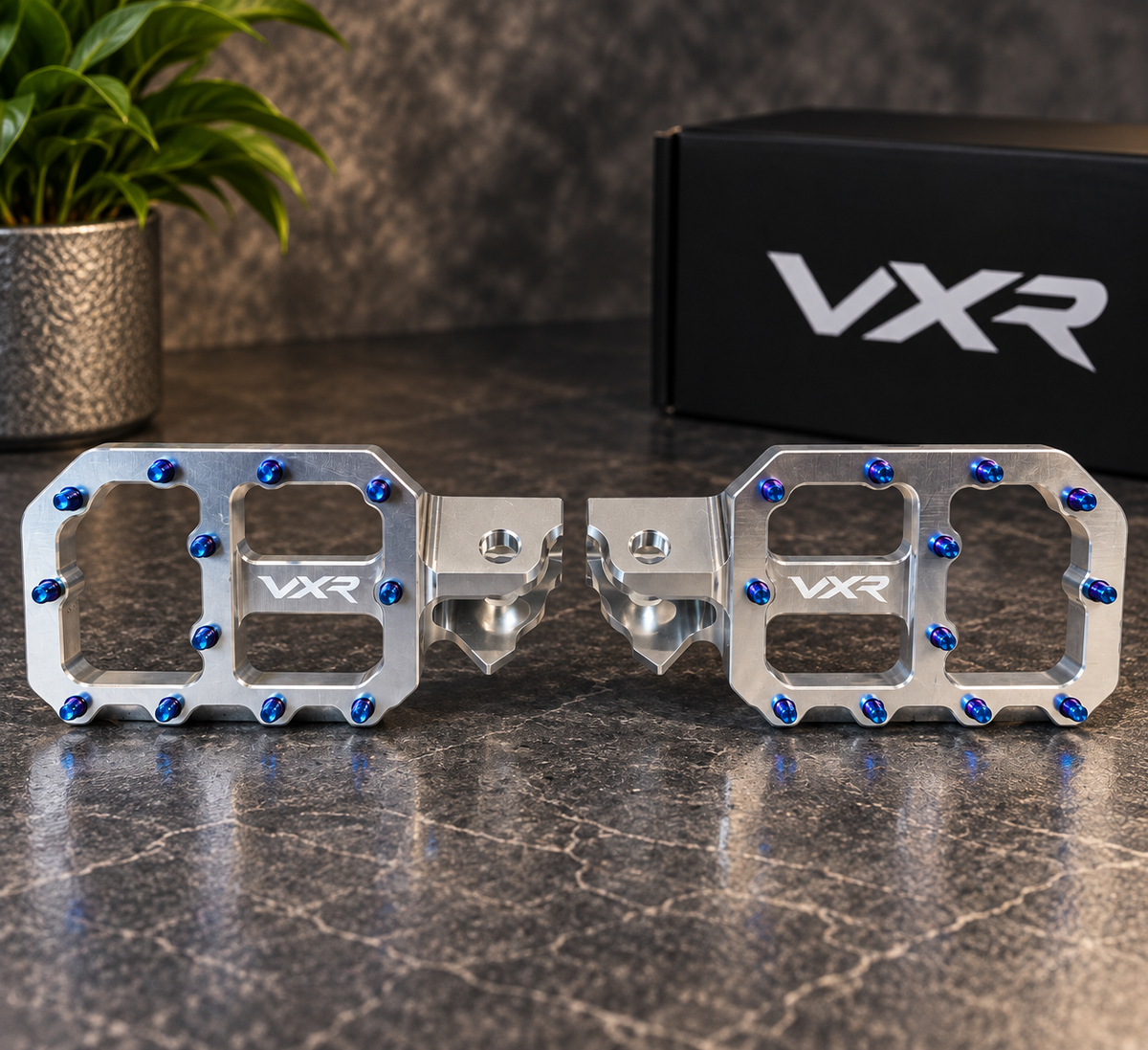 VXR WIDE PEGS