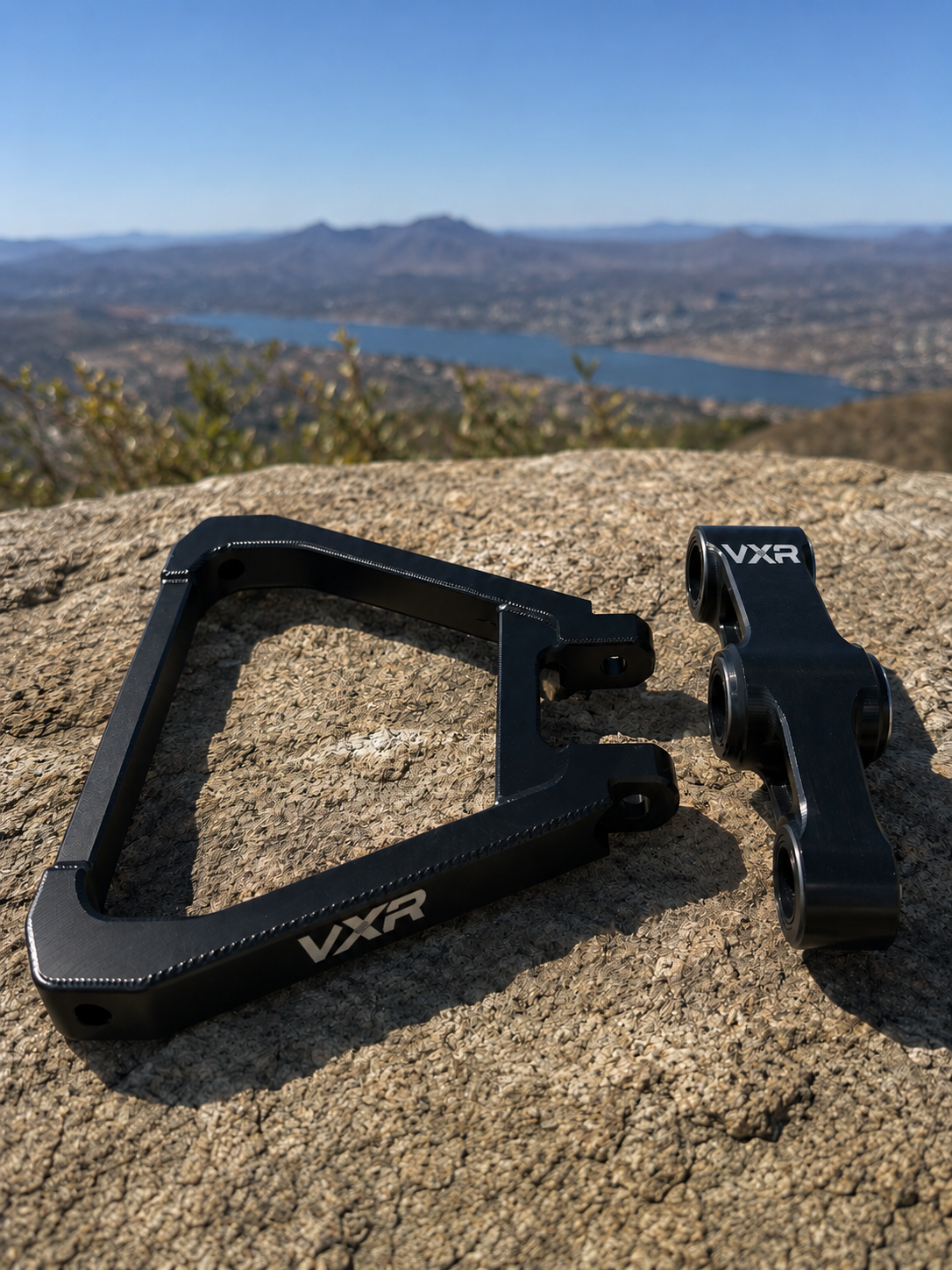 VXR LIGHT BEE TRIANGLE + LINKAGE